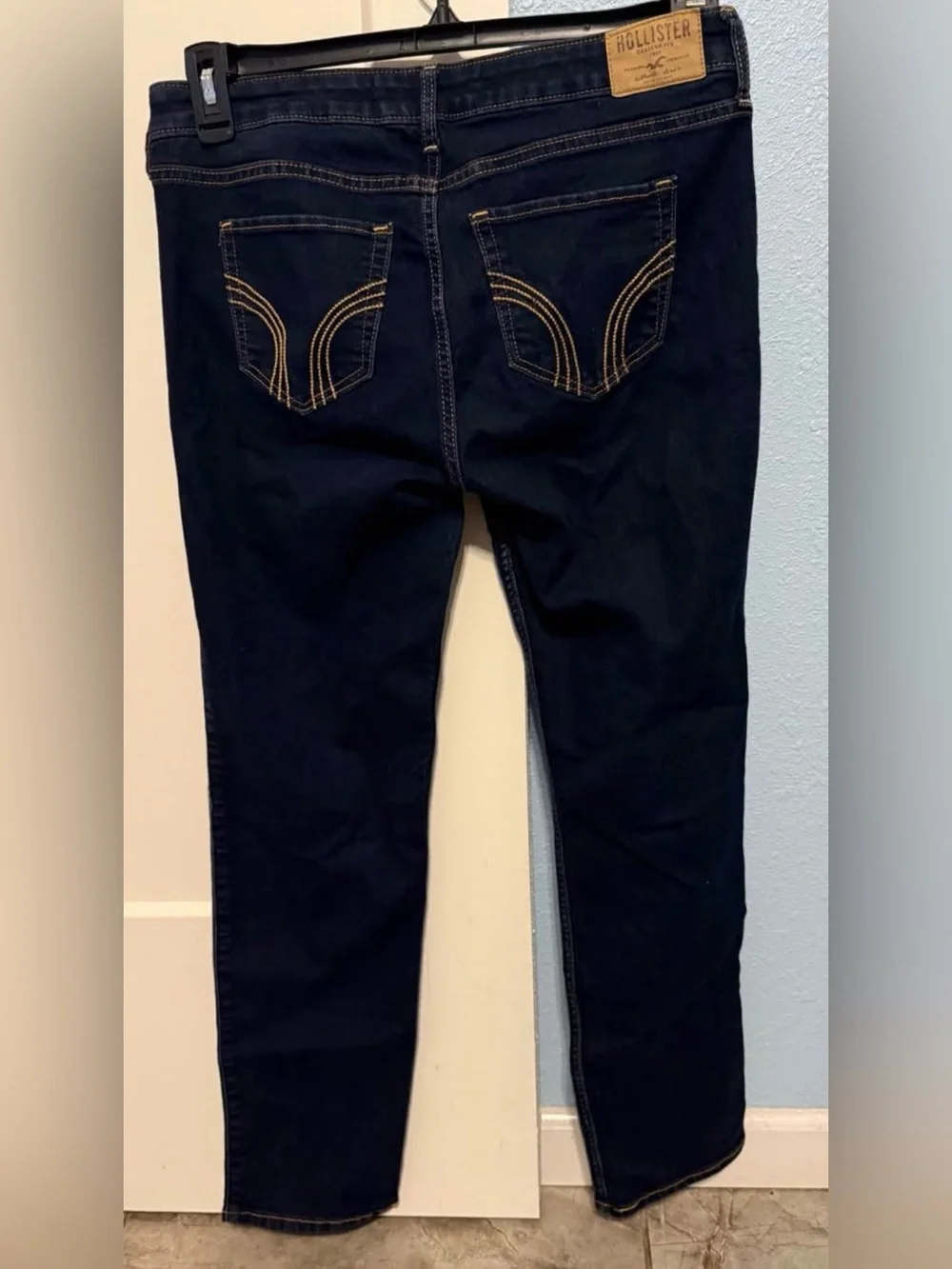 Hollister Men's Indigo Skinny Jeans with Contrast Stitching